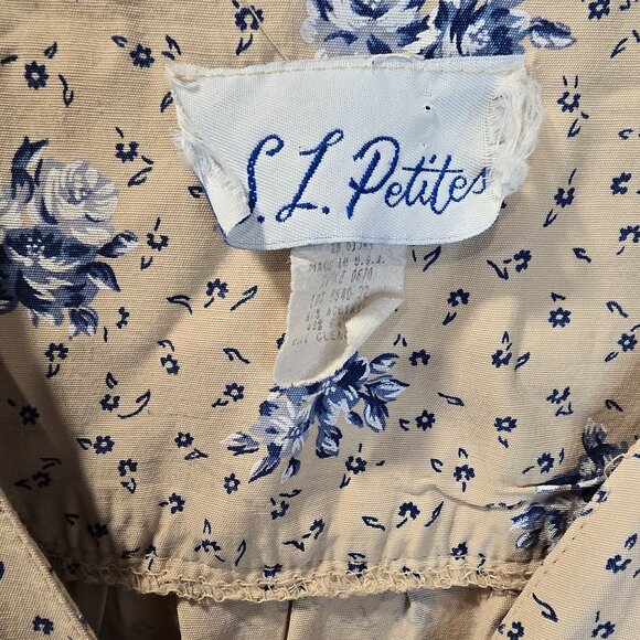Vintage S.L. Petites Romper Size 12 Beige With Blue Flowers Pockets - Picture 2 of 12